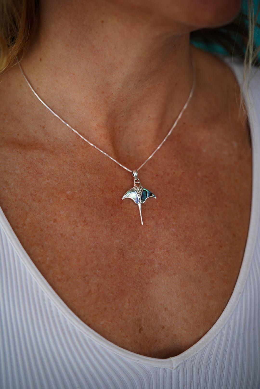 Collar Mantarraya Avalón